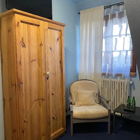 Ośrodek wypoczynkowy Pod Strzechą W Giewartowie *