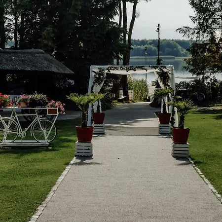Pod Strzechą W Giewartowie *