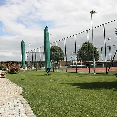 Ośrodek wypoczynkowy Pod Strzechą W Giewartowie