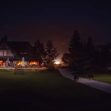 Pod Strzechą W Giewartowie Giewartów